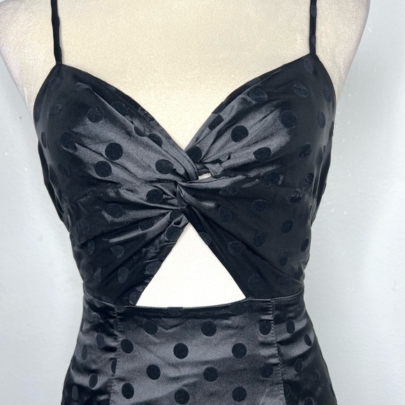 BY THE WAY Revolve Black Mini Dress Velvet Polka Dot Twist Front Size XXS - Picture 5 of 15
